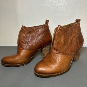 LUCKY BRAND BROWN LEATHER SLIP ON ANKLE BOOTS  Sz 8